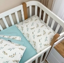 Set lenjerie de schimb pentru patut bebe 3 piese Crengute turcoise (4)